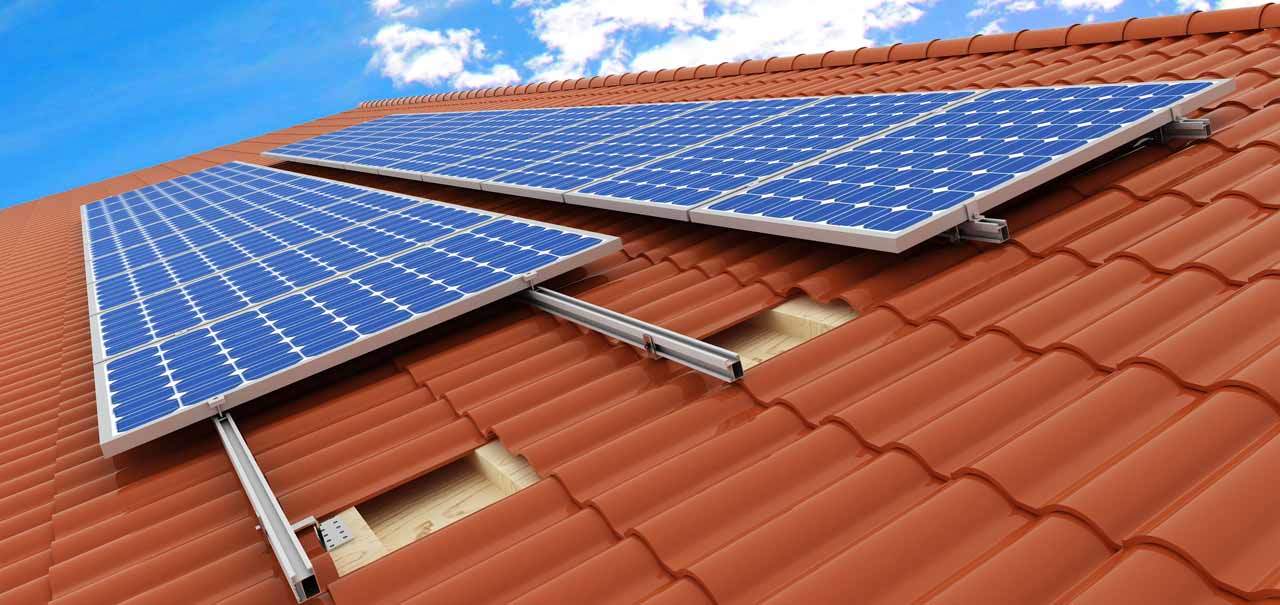 Sistema de montaje de soporte solar para soportes de paneles solares con techo de tejas