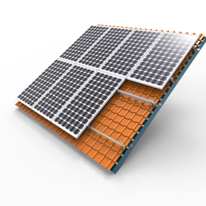 Sistema de montaje de soporte solar para soportes de paneles solares con techo de tejas