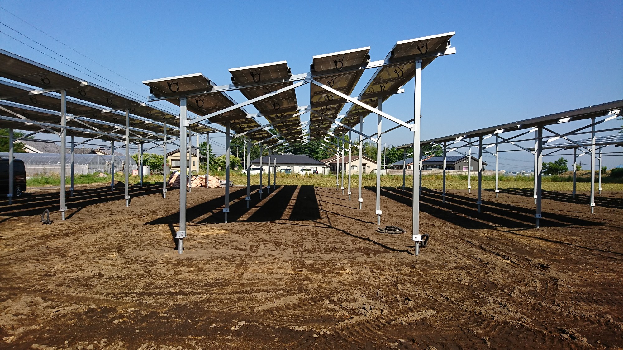 Sistema de montaje de granja de paneles solares con soporte de tierra solar de aluminio de buena calidad 
