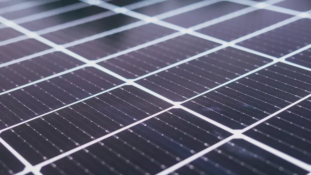 ¿De qué están hechos los paneles solares?