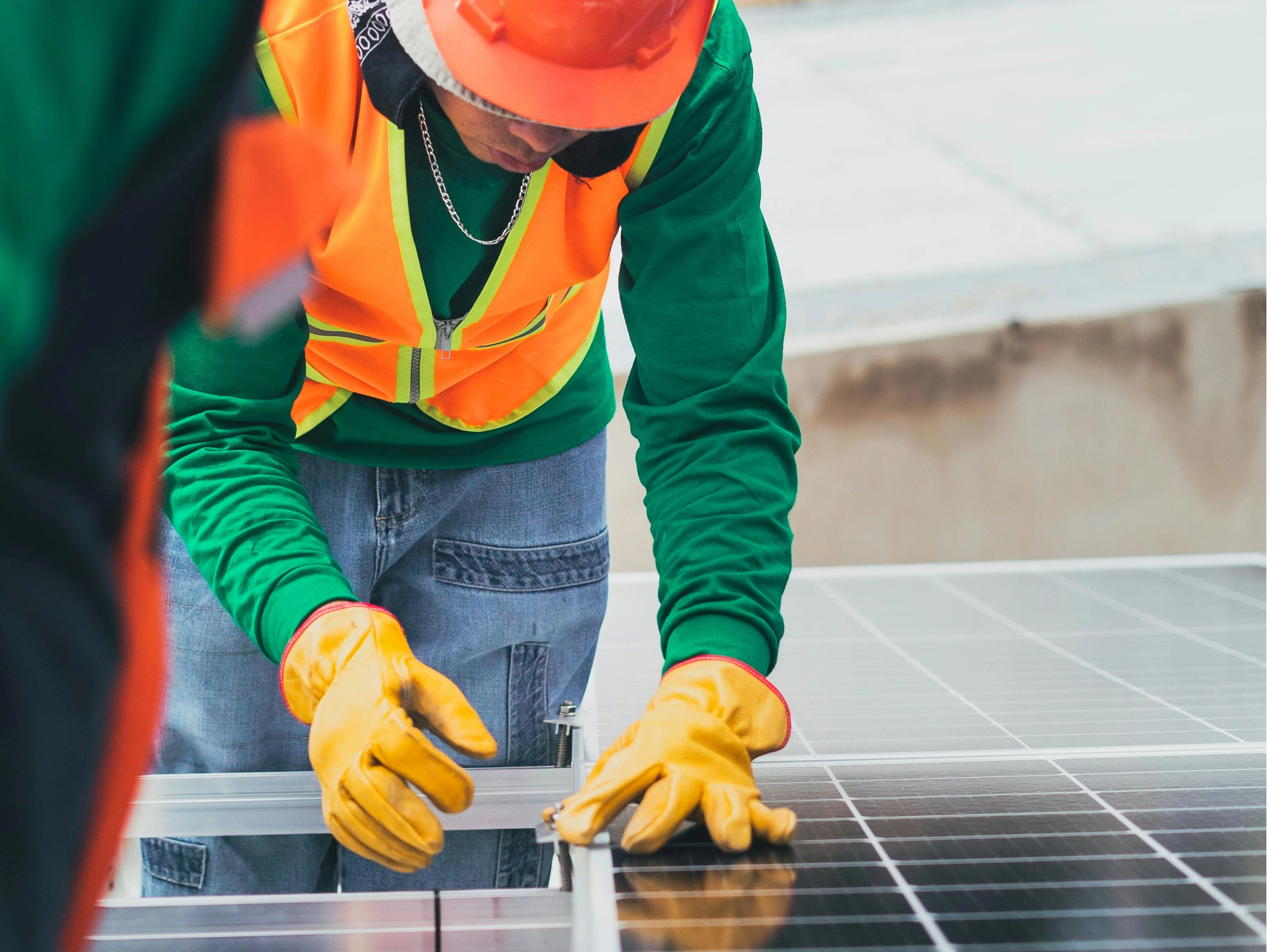 Introducción detallada a los bloques de presión media y de borde en módulos fotovoltaicos