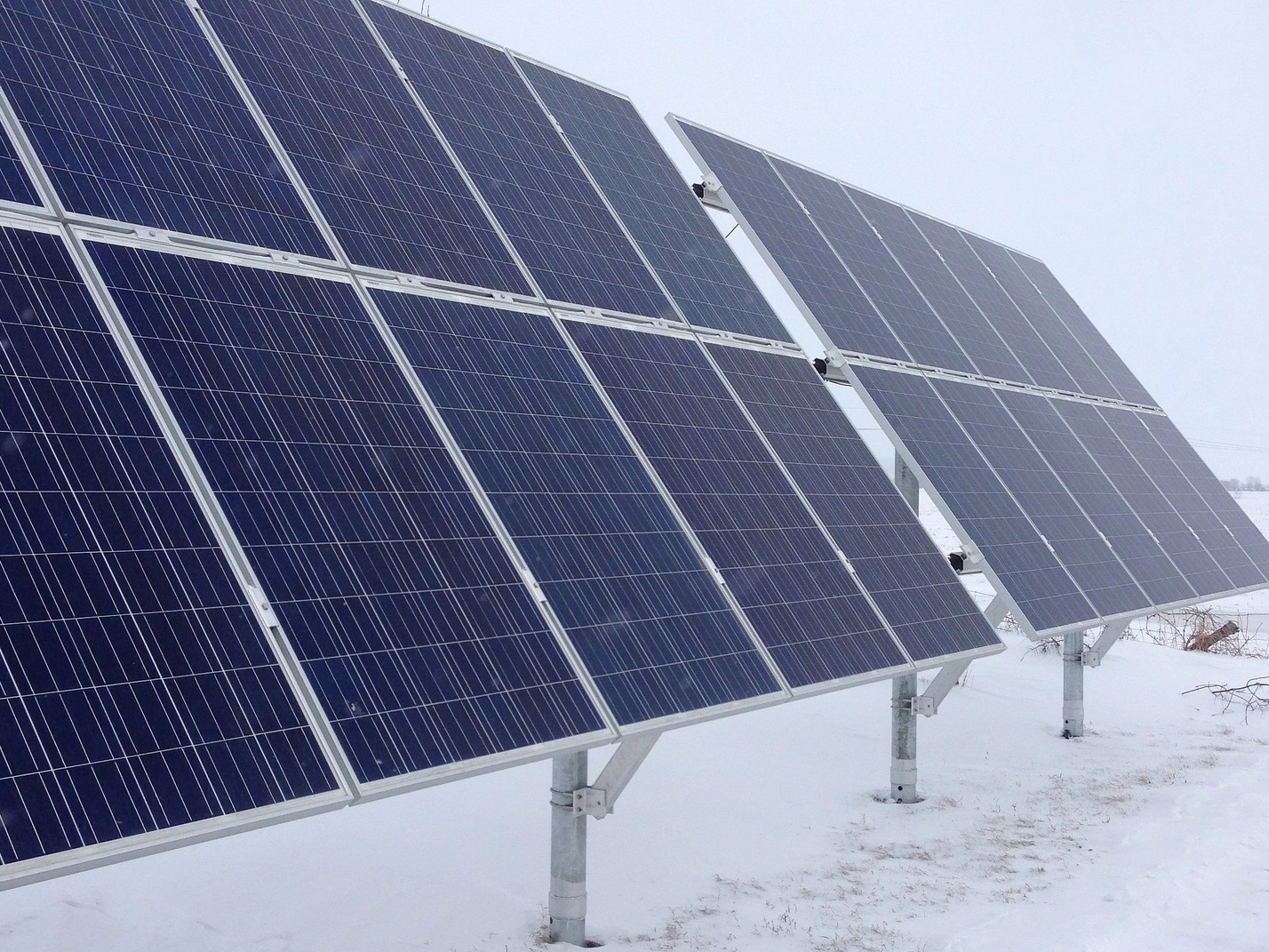 ¿La generación de energía fotovoltaica enfrenta escasez de energía en invierno? Soluciones clave para mejorar el rendimiento invernal