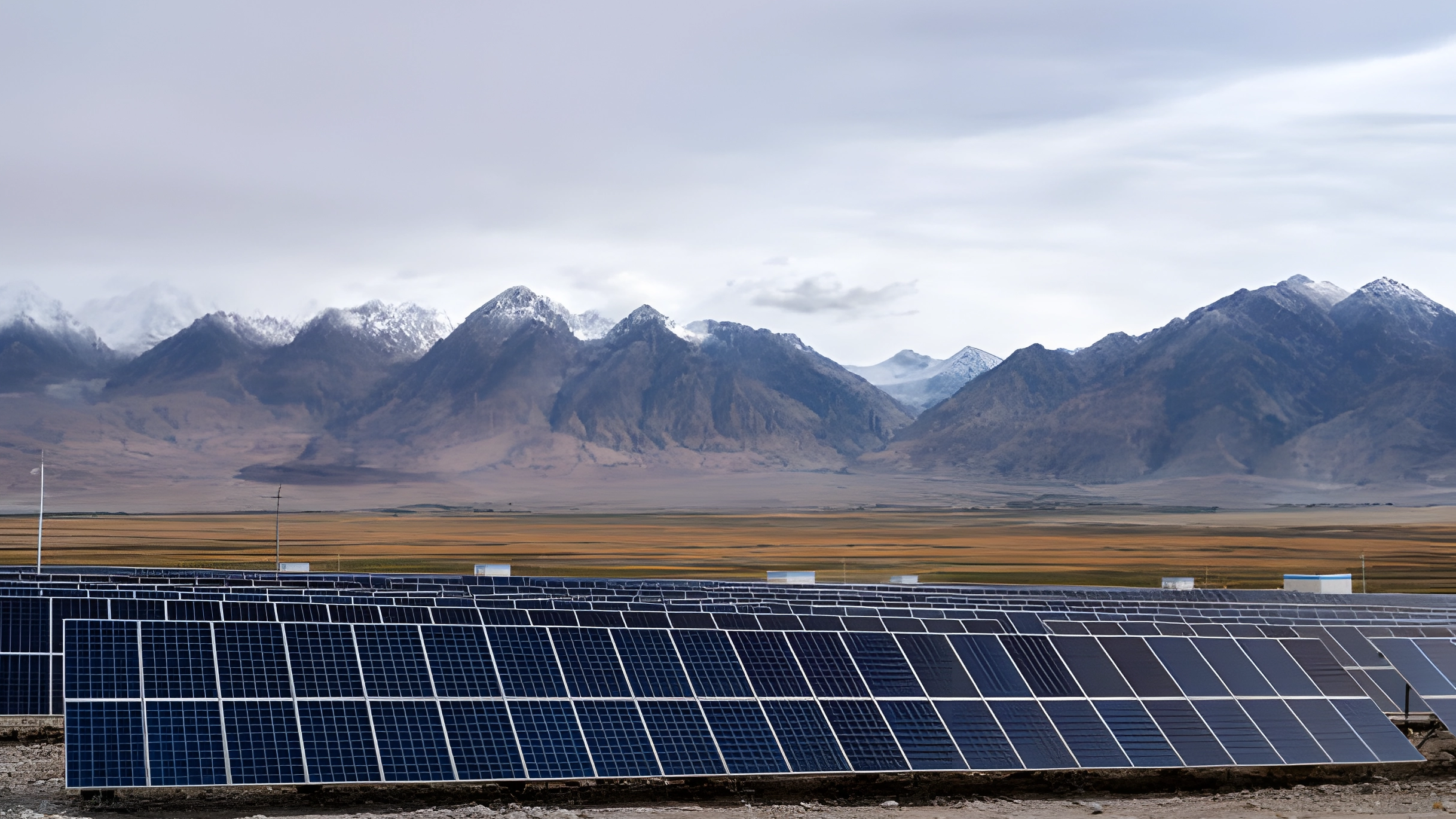 Consideraciones clave Al diseñar granjas solares montadas en el suelo para la máxima eficiencia